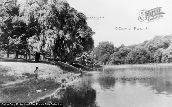 Photo of Hampstead, Hampstead Pond c.1960