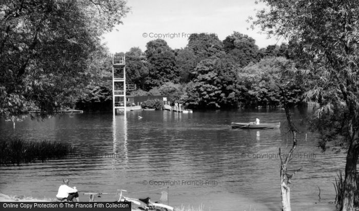 Photo of Hampstead, Highgate Ponds c.1960