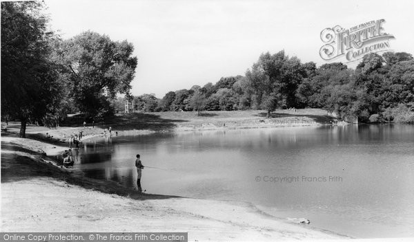 Photo of Hampstead, Highgate Ponds c.1960