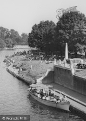 By The River c.1960, Hampton Court