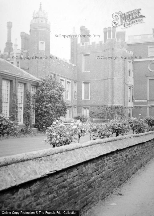 Photo of Hampton Court, c.1937