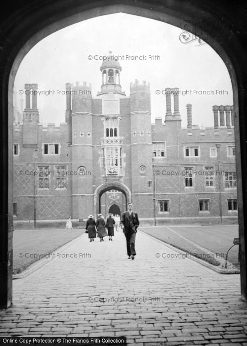 Photo of Hampton Court, c.1937