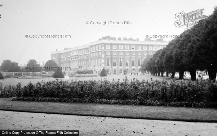 Photo of Hampton Court, c.1937