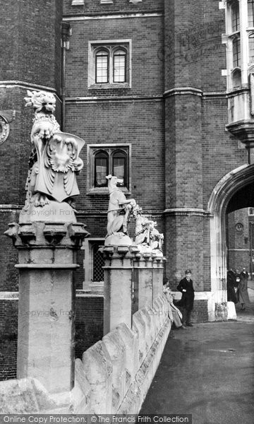 Photo of Hampton Court, c.1955