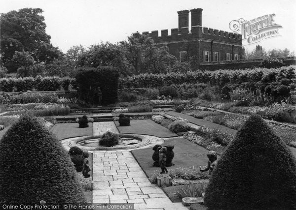 Photo of Hampton Court, Henry VIII Garden c.1955