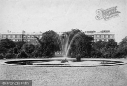Palace 1890, Hampton Court