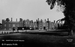 Palace c.1900, Hampton Court