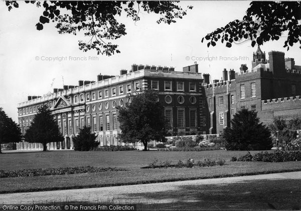 Photo of Hampton Court, The Palace 1947