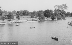 The River c.1960, Hampton Court