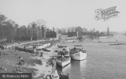 View From River Bridge c.1950, Hampton Court