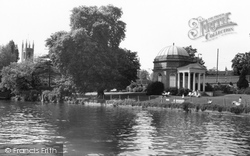 Riverside Gardens 1961, Hampton