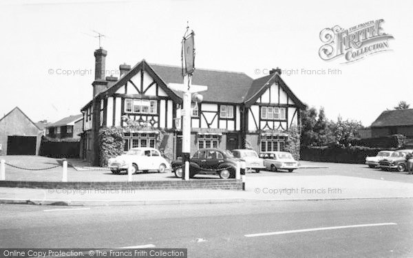 Photo of Hamstreet, The Duke's Head c.1965