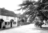 Village 1904, Hanley Castle