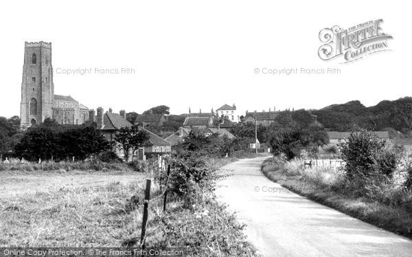 Photo of Happisburgh, North Walsham Road c.1955