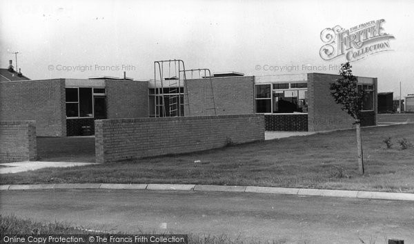 Photo of Hardingstone, Junior School c1965
