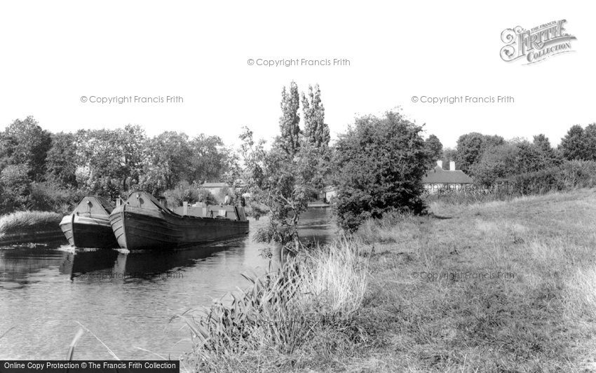 Harefield, the Canal c1965