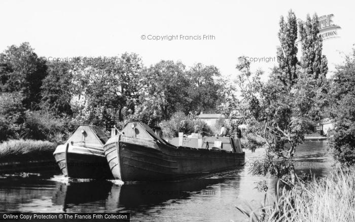 Photo of Harefield, Working Narrowboats On The Grand Union Canal c.1965