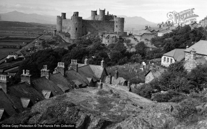 Photo of Harlech, Castle 1952