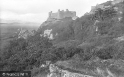 Castle Showing Snowdon 1913, Harlech