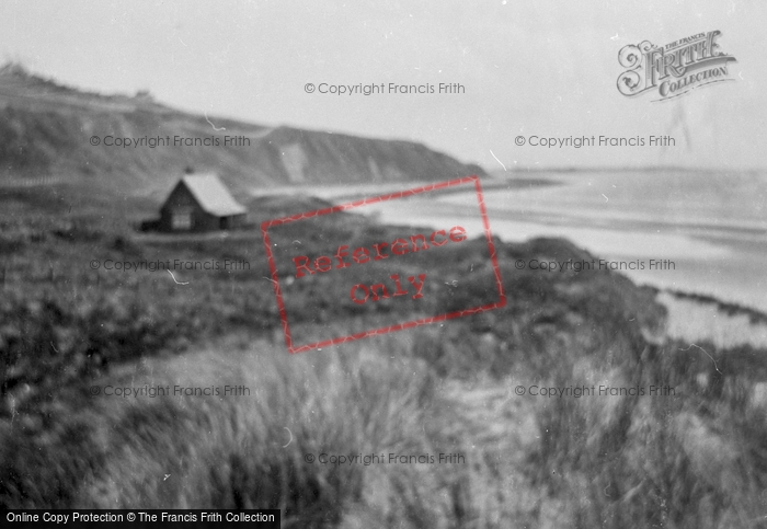 Photo of Harlech, Sands 1930