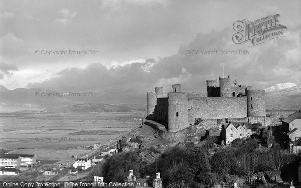 Photo of Harlech, The Castle c.1959