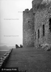 The Castle Walls 1952, Harlech