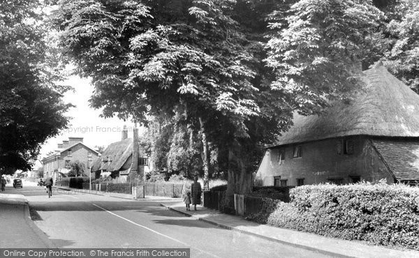 Photo of Harlow, High Street, Thatched Cottages c.1955