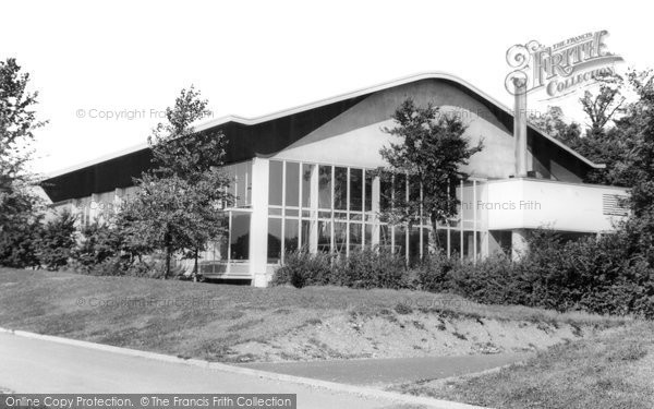 Photo of Harlow, Swimming Pool c.1965