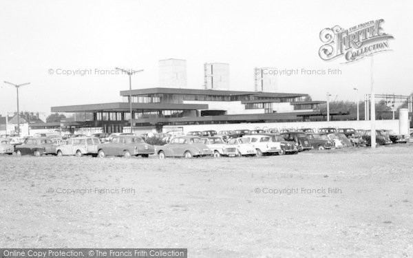 Photo of Harlow, Town Station c.1960
