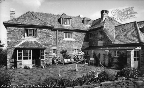 Photo of Harlyn Bay, Polmark Hotel c.1955