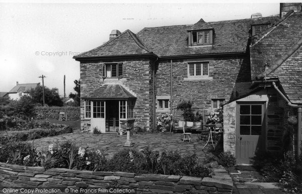Photo of Harlyn Bay, Polmark Hotel c.1960