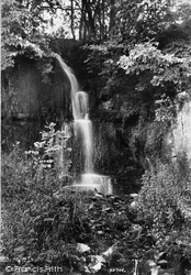 Waterfall 1908, Harmby