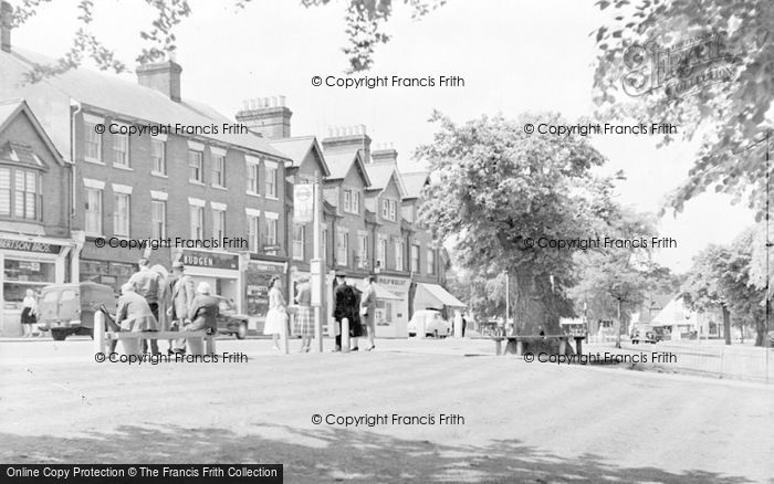 Photo of Harpenden, High Street c.1960