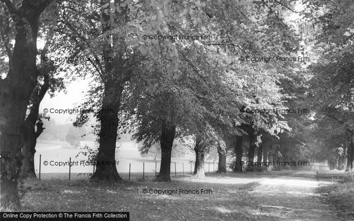Photo of Harpenden, Rothamsted Park c.1960