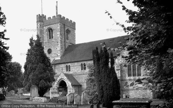 Photo of Harpenden, St Nicholas Church c.1945