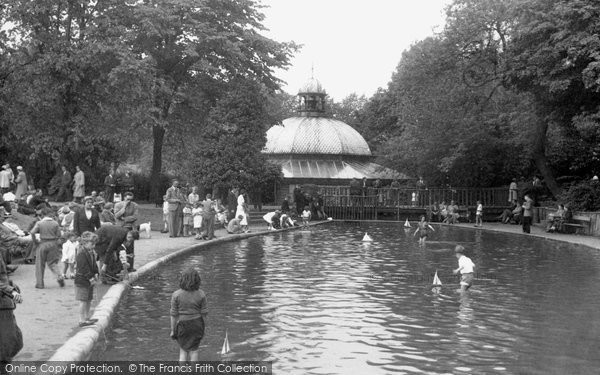 Photo of Harrogate, Children's Pool, Valley Gardens c.1960