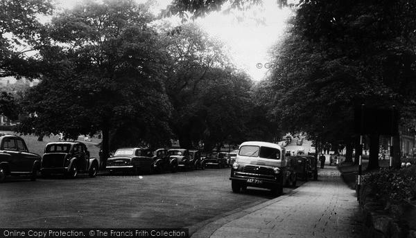 Photo of Harrogate, Cornwall Road c.1960
