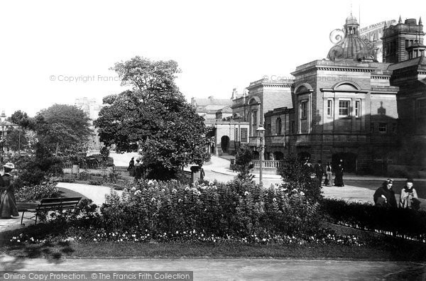 Photo of Harrogate, Crescent Gardens 1902