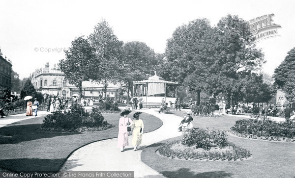 Photo of Harrogate, Crescent Gardens 1911
