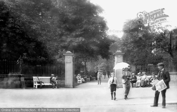 Photo of Harrogate, Entrance To Valley Gardens 1914