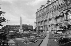 Prospect Hotel And War Memorial 1923, Harrogate