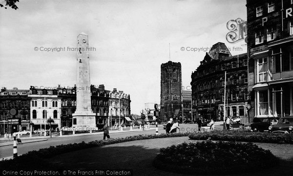 Photo of Harrogate, Prospect Square c.1960