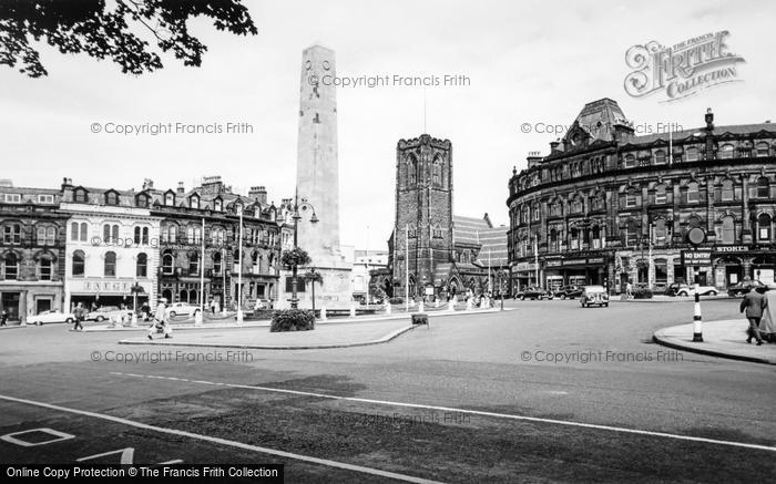 Photo of Harrogate, Prospect Square c.1960