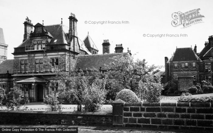 Photo of Harrogate, Royal Bath Hospital c.1960