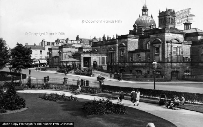 Photo of Harrogate, Royal Baths 1928