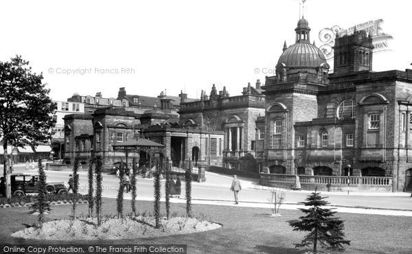 Photo of Harrogate, Royal Baths 1935