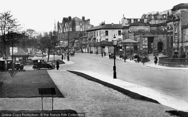 Photo of Harrogate, Royal Baths Corner c.1935