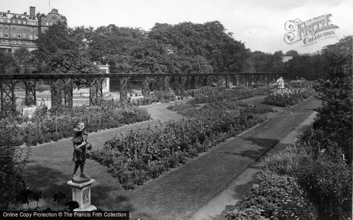 Photo of Harrogate, Royal Hall Gardens 1925