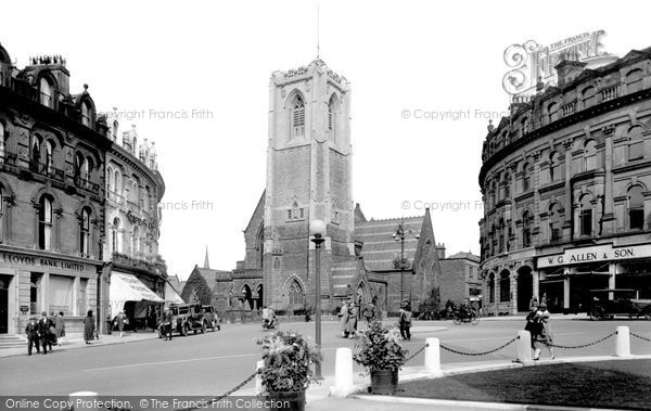 Photo of Harrogate, St Peter's Church 1927