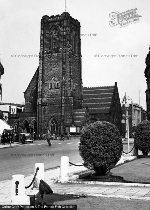 Photo of Harrogate, St Peter's Church c.1955